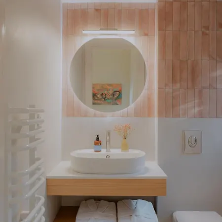 Dione 2 Luxury 2-bedrooms *